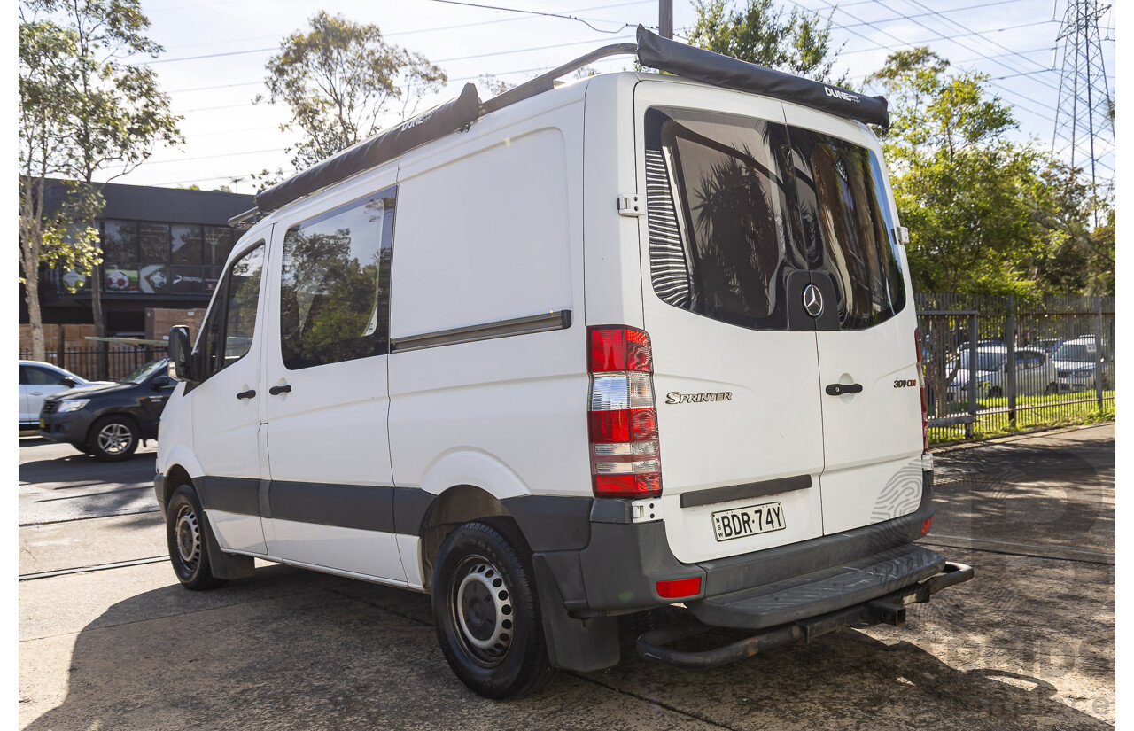 08/2007 Mercedes-Benz Sprinter 309CDI SWB (RWD) 906 3d Van White Turbo Diesel 2.1L