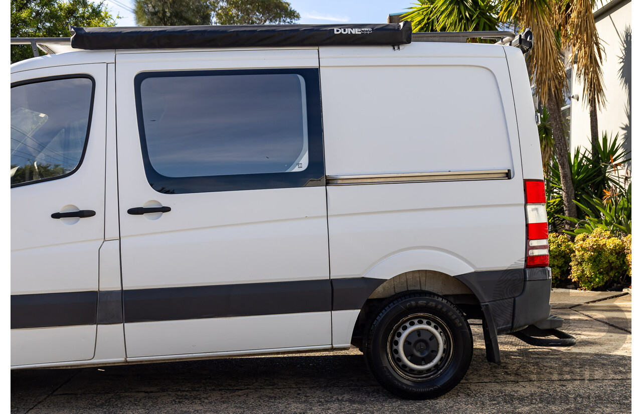 08/2007 Mercedes-Benz Sprinter 309CDI SWB (RWD) 906 3d Van White Turbo Diesel 2.1L