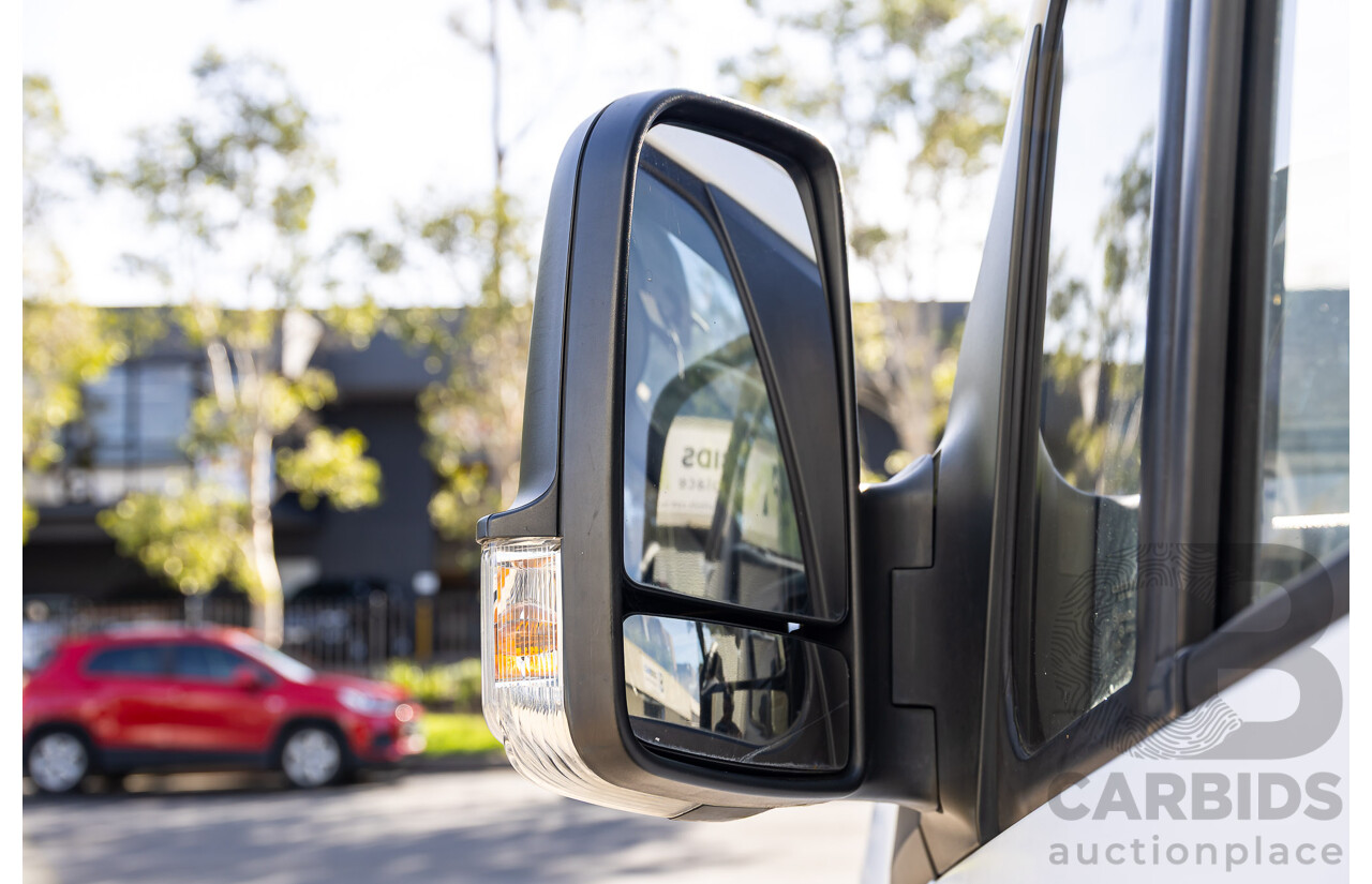 08/2007 Mercedes-Benz Sprinter 309CDI SWB (RWD) 906 3d Van White Turbo Diesel 2.1L