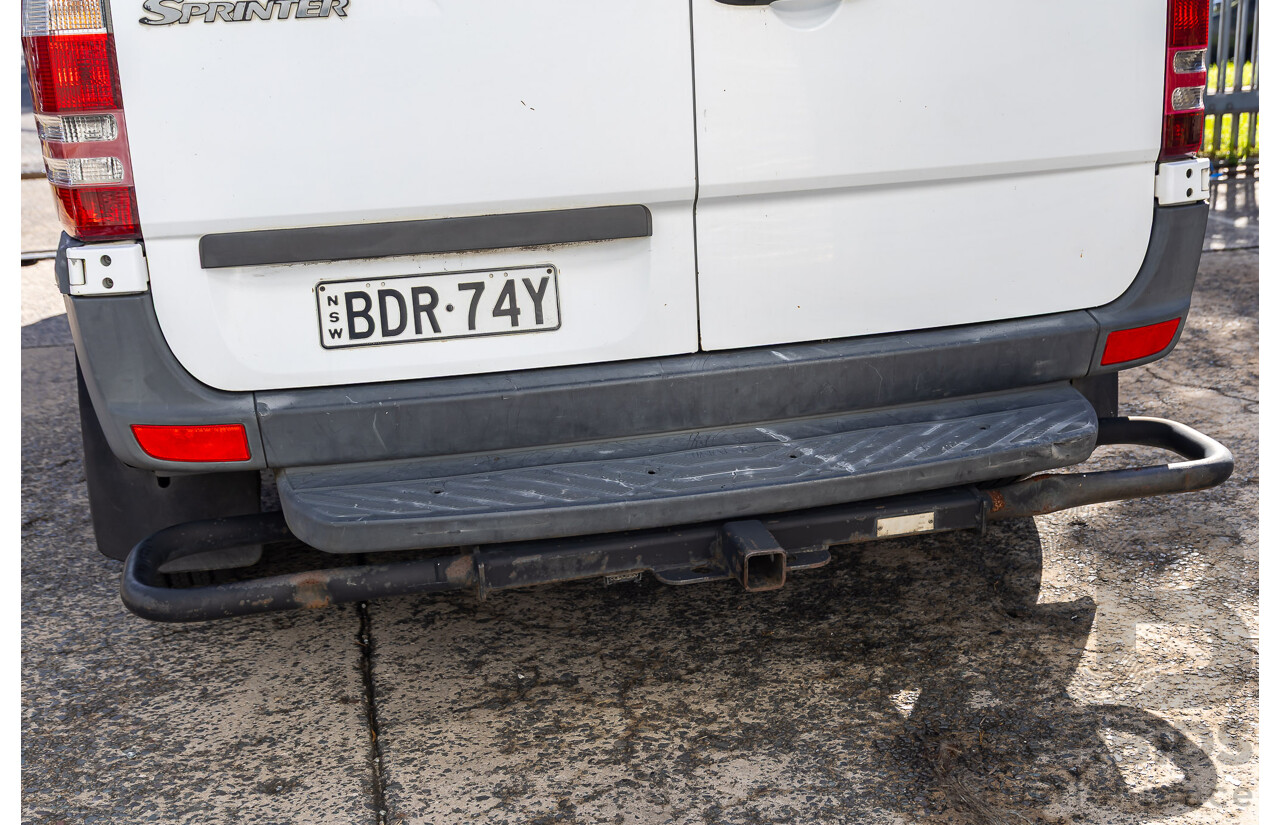 08/2007 Mercedes-Benz Sprinter 309CDI SWB (RWD) 906 3d Van White Turbo Diesel 2.1L