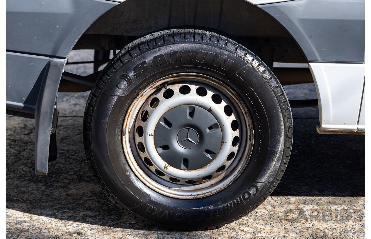 08/2007 Mercedes-Benz Sprinter 309CDI SWB (RWD) 906 3d Van White Turbo Diesel 2.1L