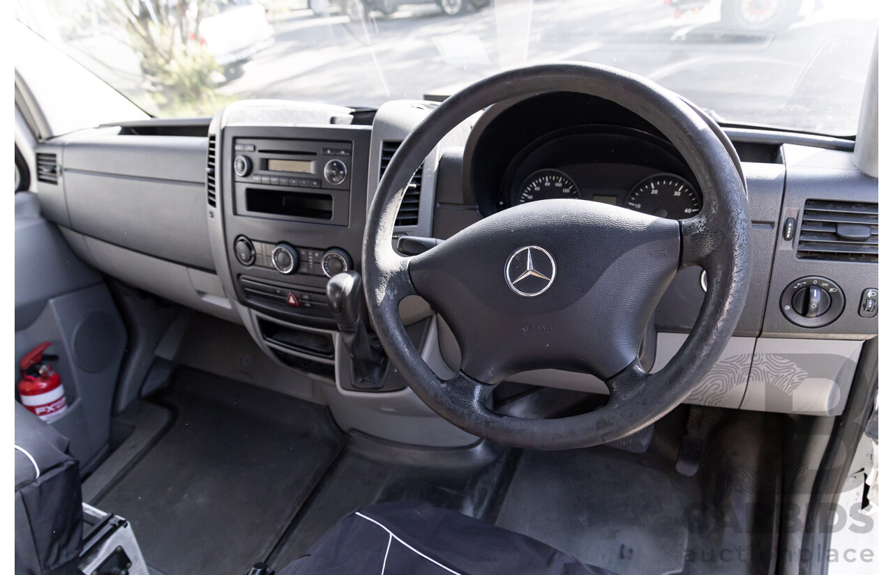 08/2007 Mercedes-Benz Sprinter 309CDI SWB (RWD) 906 3d Van White Turbo Diesel 2.1L