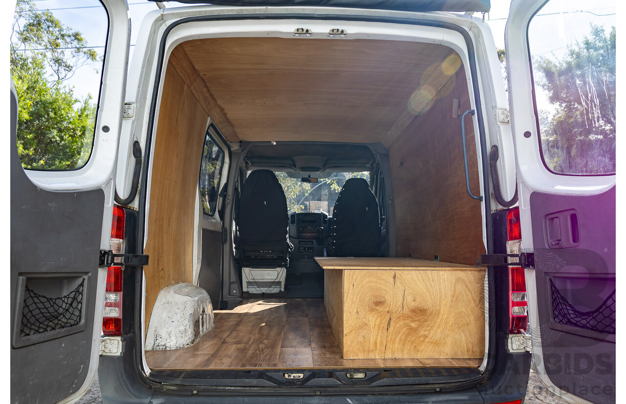 08/2007 Mercedes-Benz Sprinter 309CDI SWB (RWD) 906 3d Van White Turbo Diesel 2.1L