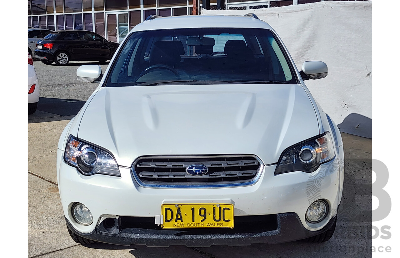 11/2005 Subaru Outback 2.5i MY05 4d Wagon White 2.5L