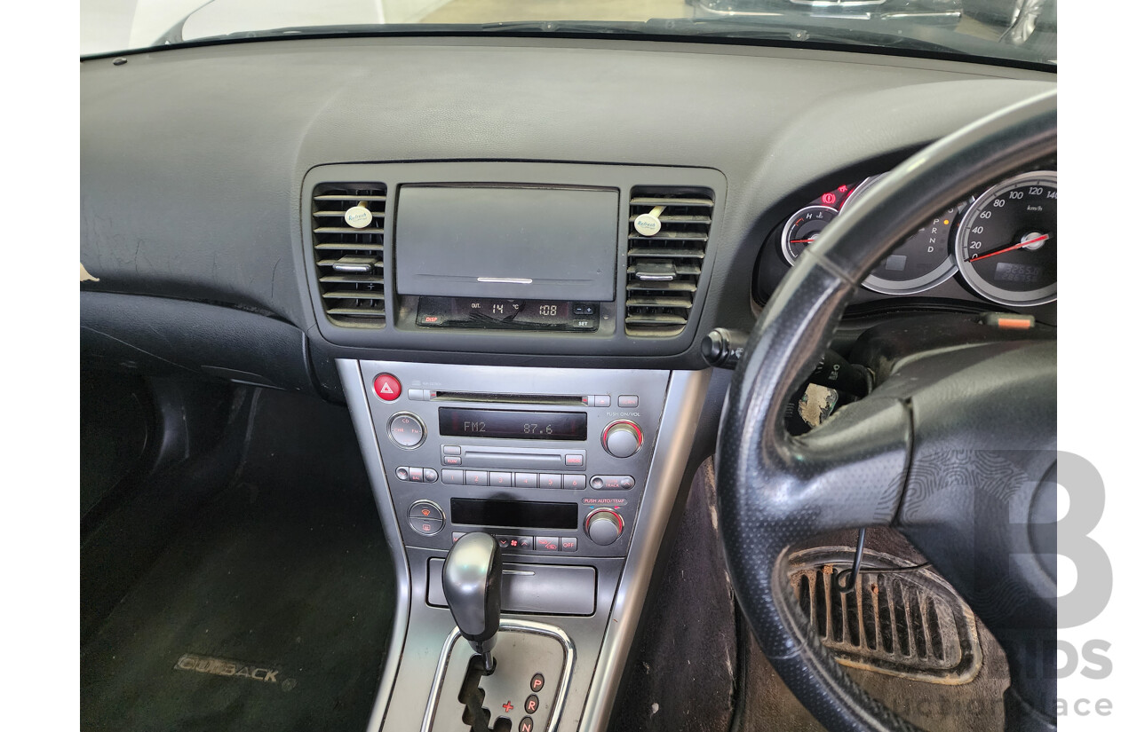 11/2005 Subaru Outback 2.5i MY05 4d Wagon White 2.5L