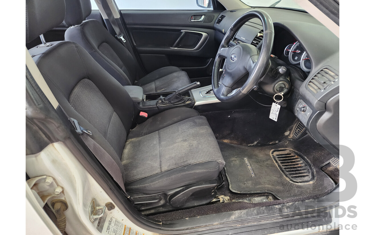 11/2005 Subaru Outback 2.5i MY05 4d Wagon White 2.5L