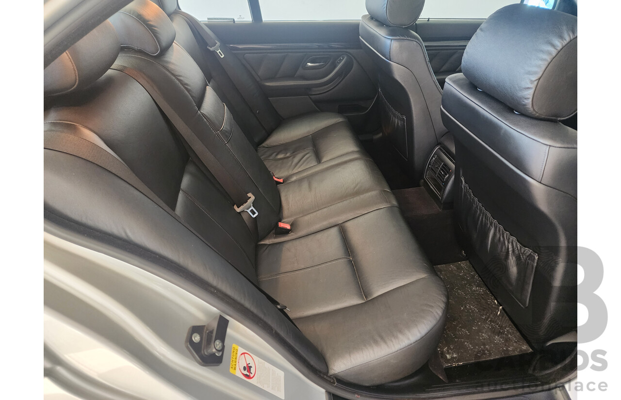 9/2002 Bmw 5 25i Executive E39 4d Sedan Silver 2.5L