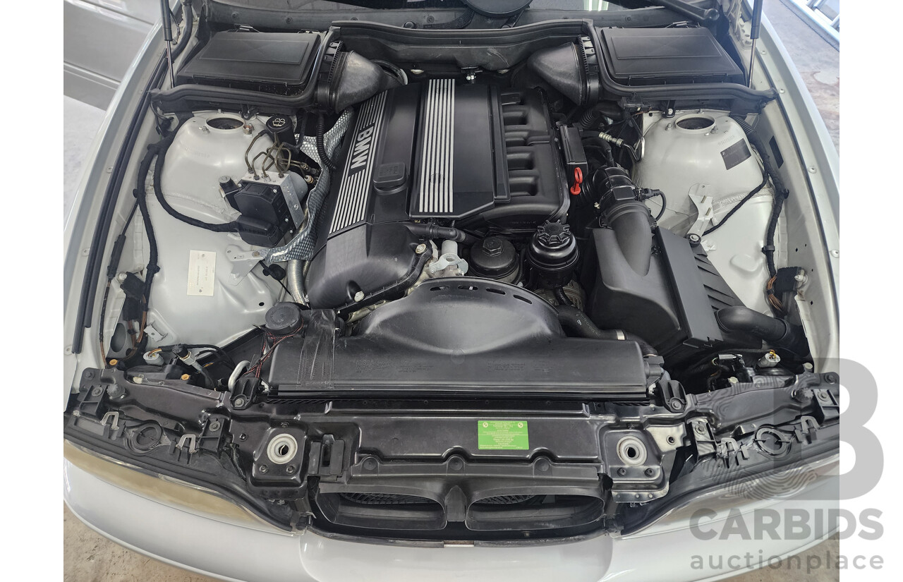 9/2002 Bmw 5 25i Executive E39 4d Sedan Silver 2.5L