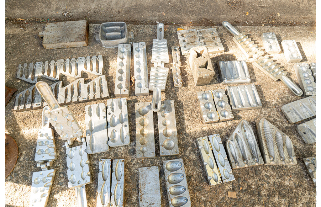Job Lot Quantity of Fishing Sinker Moulds & Crucibles ETC
