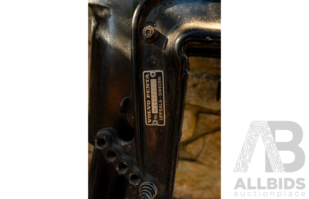 Job Lot Quantity of 3 Outboard Motors ETC