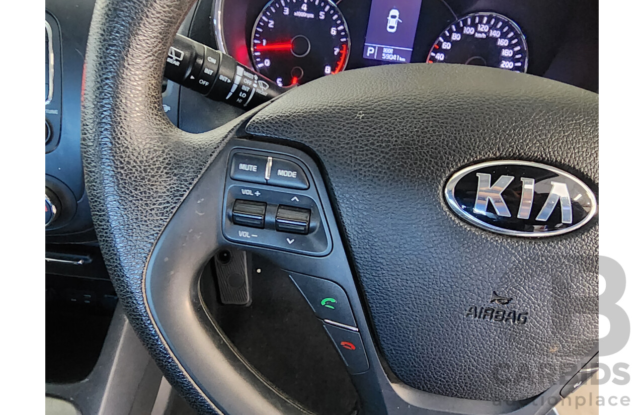 5/2015 Kia Cerato S YD MY15 5d Hatchback White 1.8L