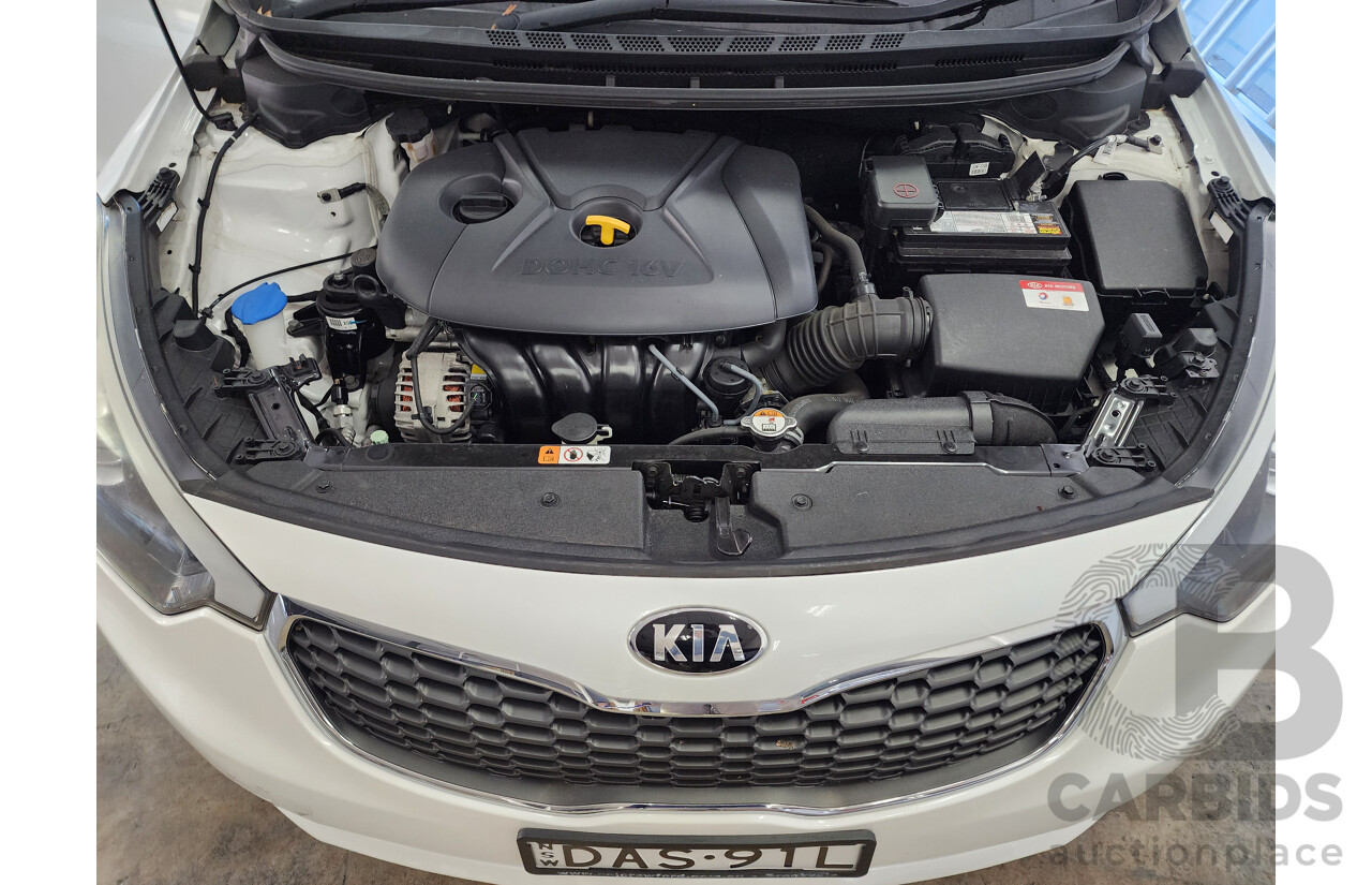 5/2015 Kia Cerato S YD MY15 5d Hatchback White 1.8L