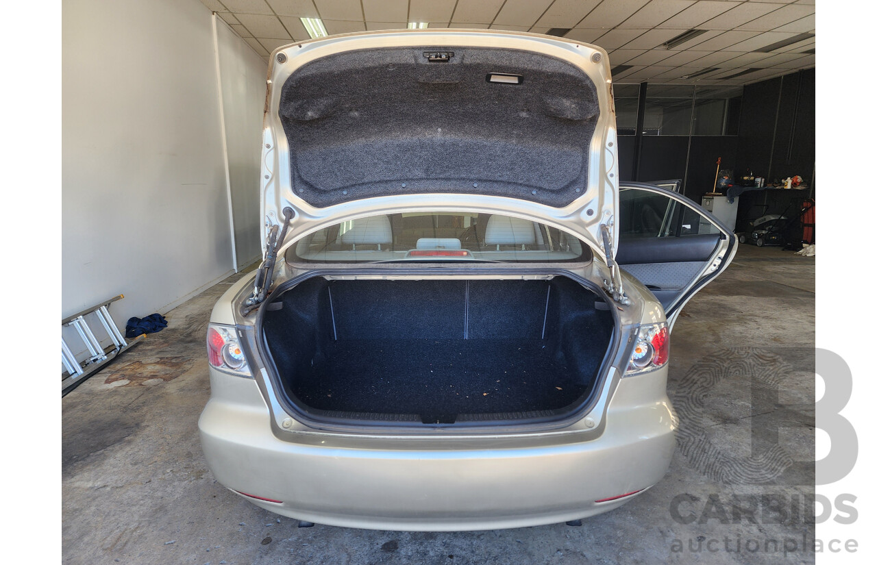 5/2004 Mazda Mazda6 Classic GG 4d Sedan Silver 2.3L