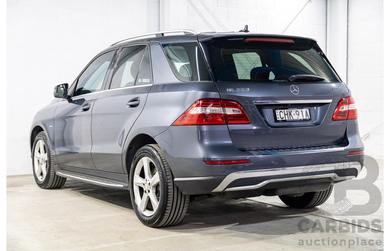 4/2012 Mercedes-Benz ML250 CDI Bluetec (4x4) 166 4d Wagon Tenorite Grey Metallic Turbo Diesel 2.1L