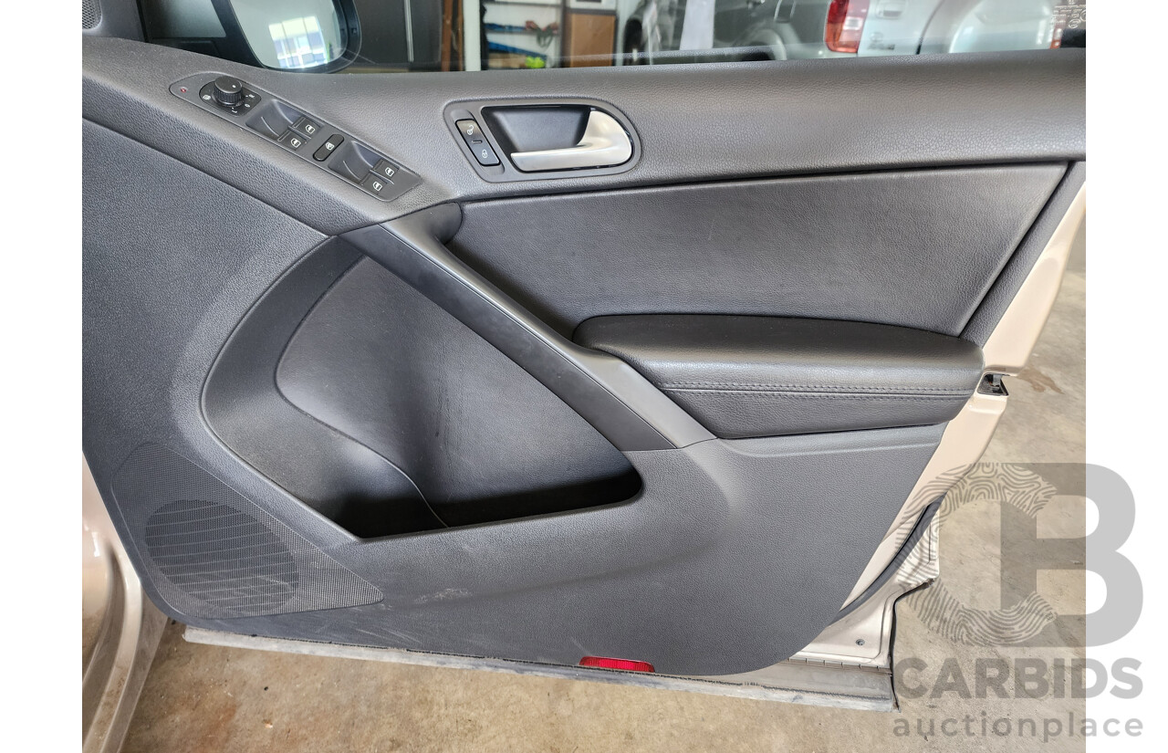 7/2012 Volkswagen Tiguan 132 TSI Pacific 5NC MY12 4d Wagon Beige 2.0L