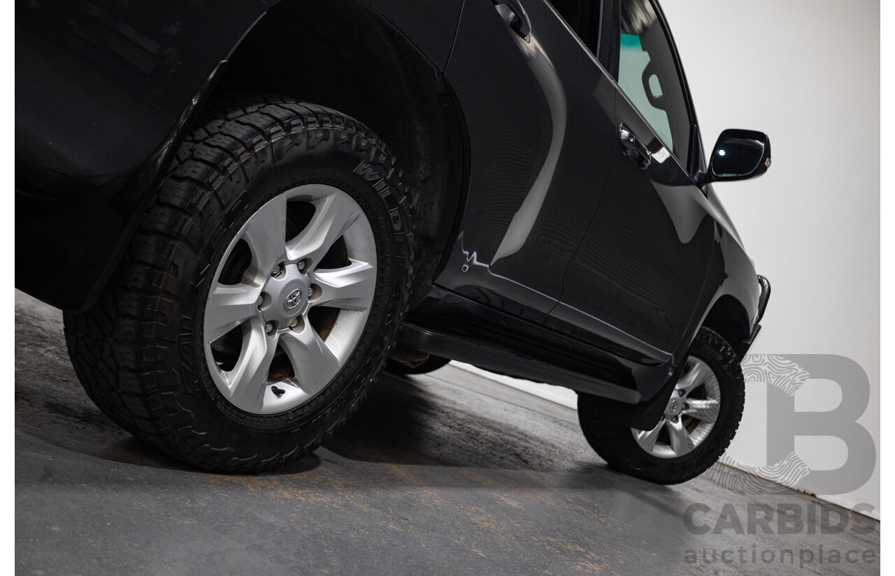8/2013 Toyota Landcruiser Prado GXL (4x4) KDJ150R 4d Wagon Graphite Metallic Grey Turbo Diesel 3.0L - 7 Seater