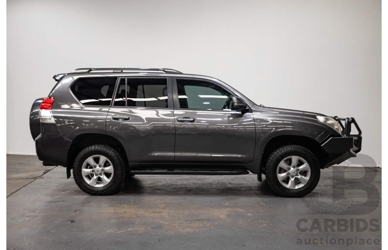 8/2013 Toyota Landcruiser Prado GXL (4x4) KDJ150R 4d Wagon Graphite Metallic Grey Turbo Diesel 3.0L - 7 Seater