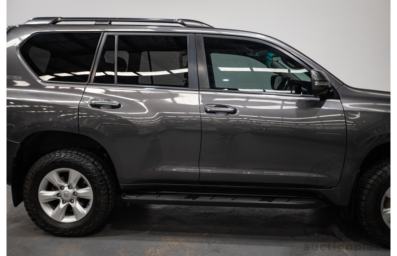 8/2013 Toyota Landcruiser Prado GXL (4x4) KDJ150R 4d Wagon Graphite Metallic Grey Turbo Diesel 3.0L - 7 Seater