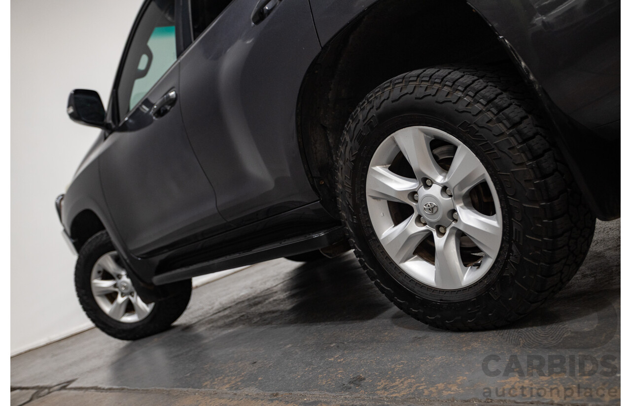 8/2013 Toyota Landcruiser Prado GXL (4x4) KDJ150R 4d Wagon Graphite Metallic Grey Turbo Diesel 3.0L - 7 Seater