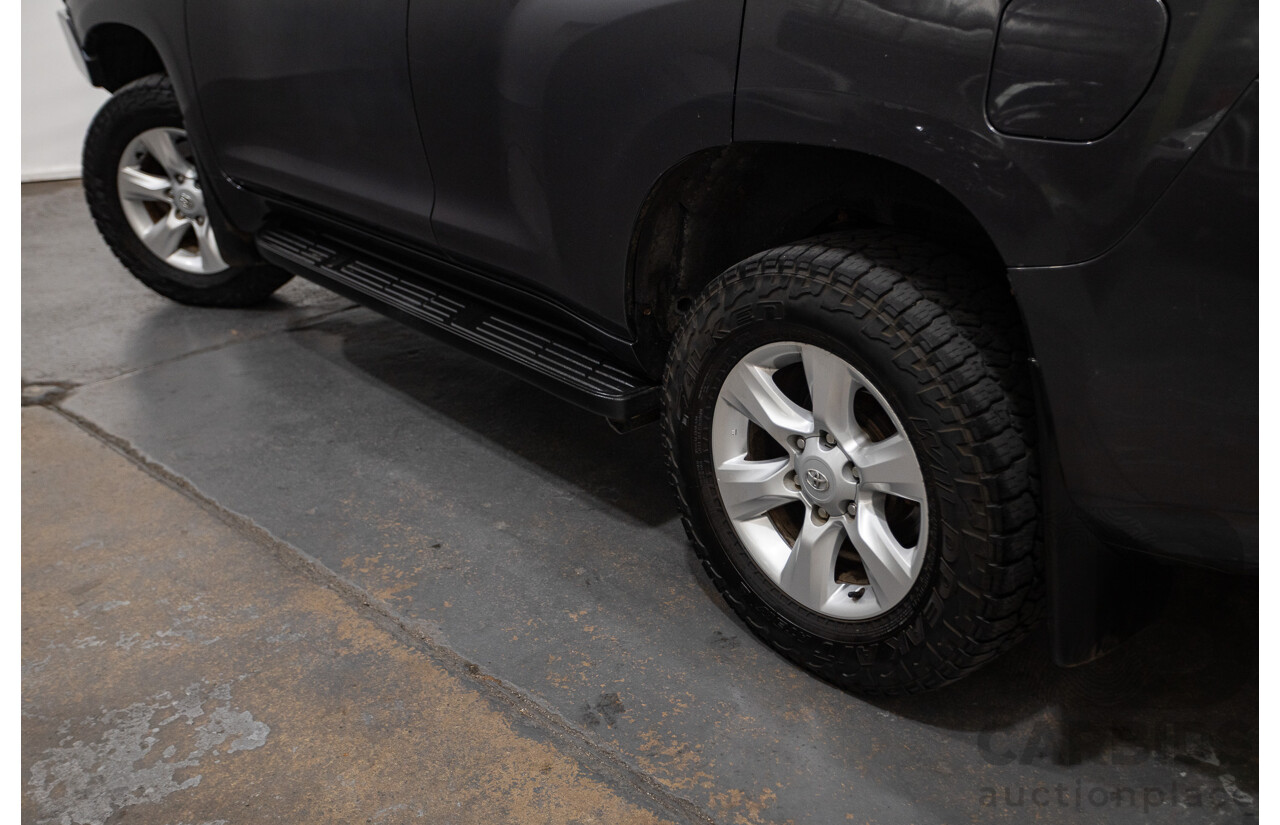 8/2013 Toyota Landcruiser Prado GXL (4x4) KDJ150R 4d Wagon Graphite Metallic Grey Turbo Diesel 3.0L - 7 Seater