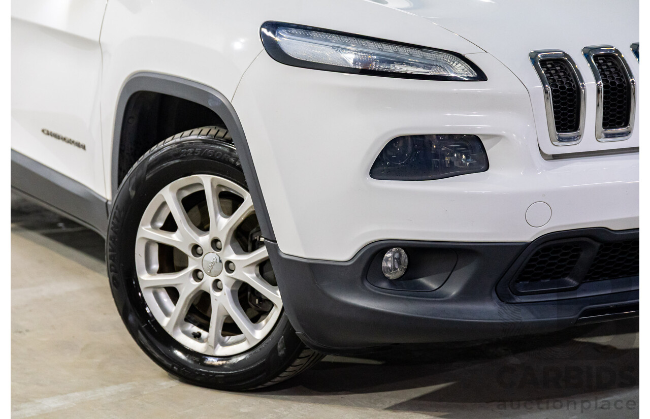7/2014 Jeep Cherokee Longitude (4x4) KL 4d Wagon Bright White V6 3.2L