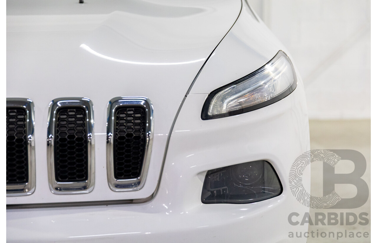 7/2014 Jeep Cherokee Longitude (4x4) KL 4d Wagon Bright White V6 3.2L