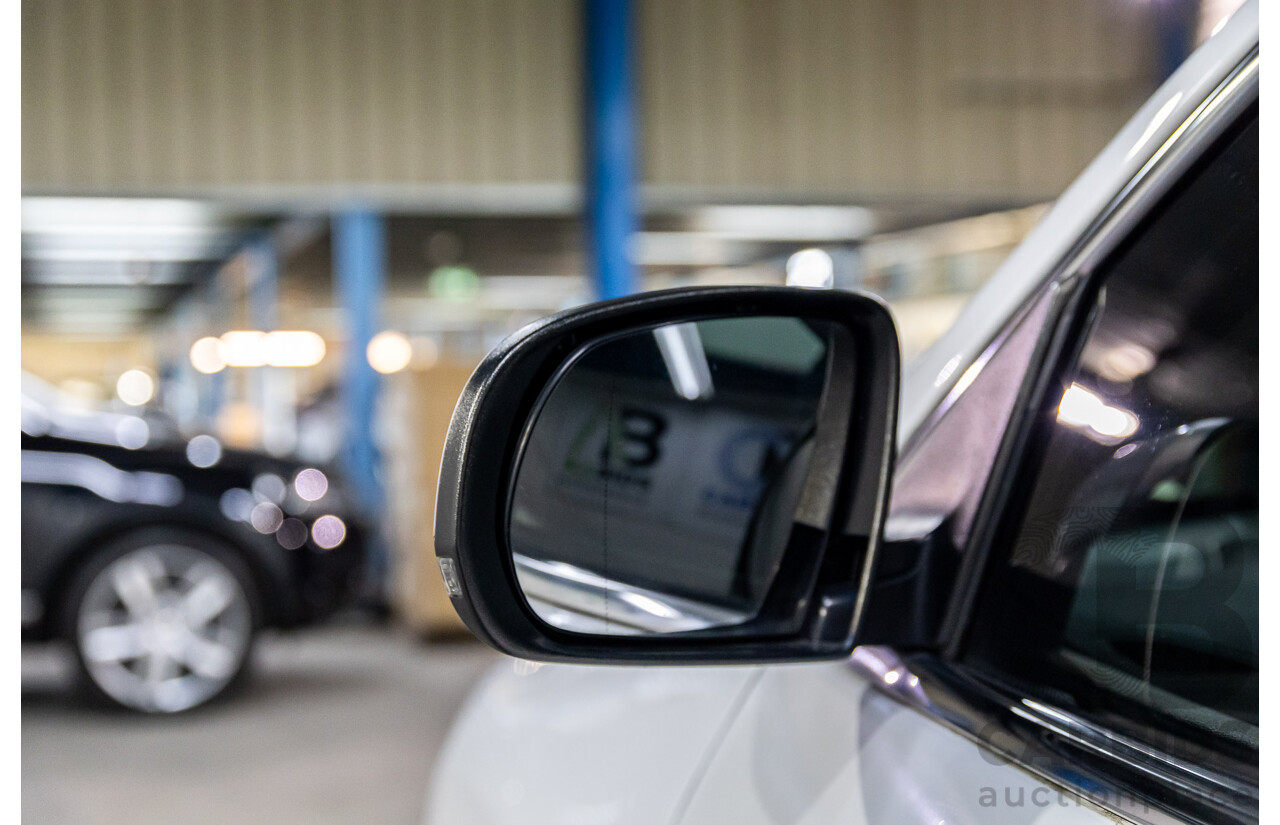 7/2014 Jeep Cherokee Longitude (4x4) KL 4d Wagon Bright White V6 3.2L