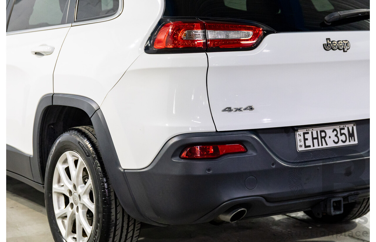 7/2014 Jeep Cherokee Longitude (4x4) KL 4d Wagon Bright White V6 3.2L