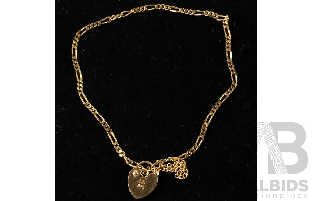 9ct Vintage Fine Figaro 3+1 Bracelet with Heart Padlock Clasp, 19cm, 2.74 Grams