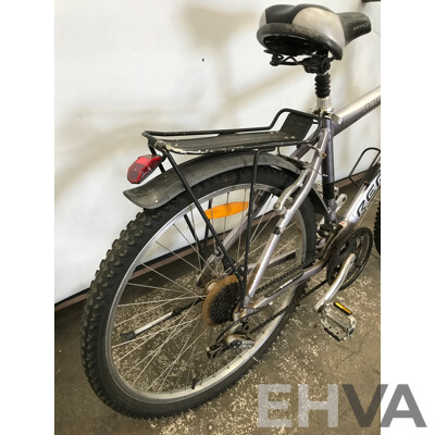 Repco Paramount 21 Speed Mountain Bike