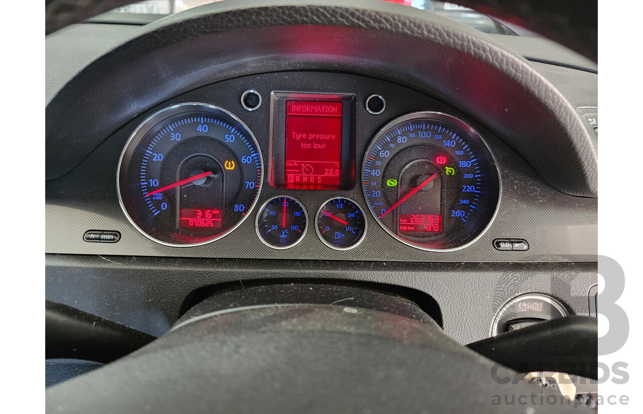 4/2006 Volkswagen Passat 3.2 V6 FSI 3C 4d Wagon Blue 3.2L