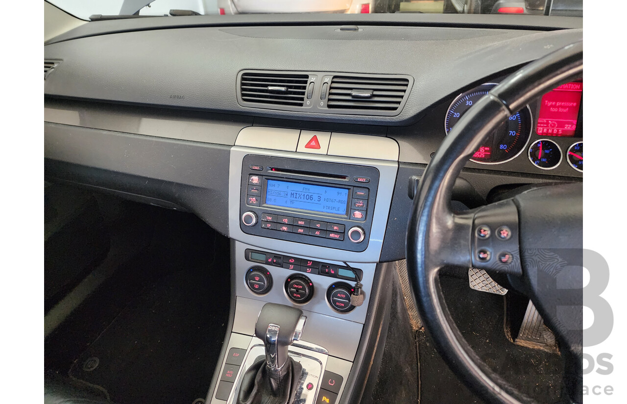 4/2006 Volkswagen Passat 3.2 V6 FSI 3C 4d Wagon Blue 3.2L