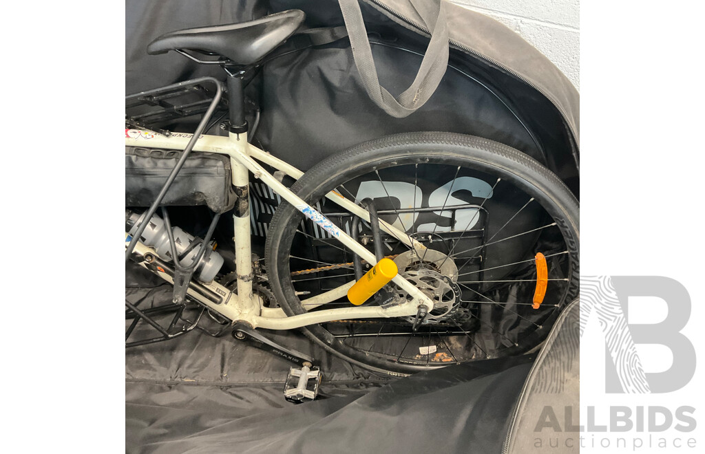 TREK Road Bike with Traveling Bag