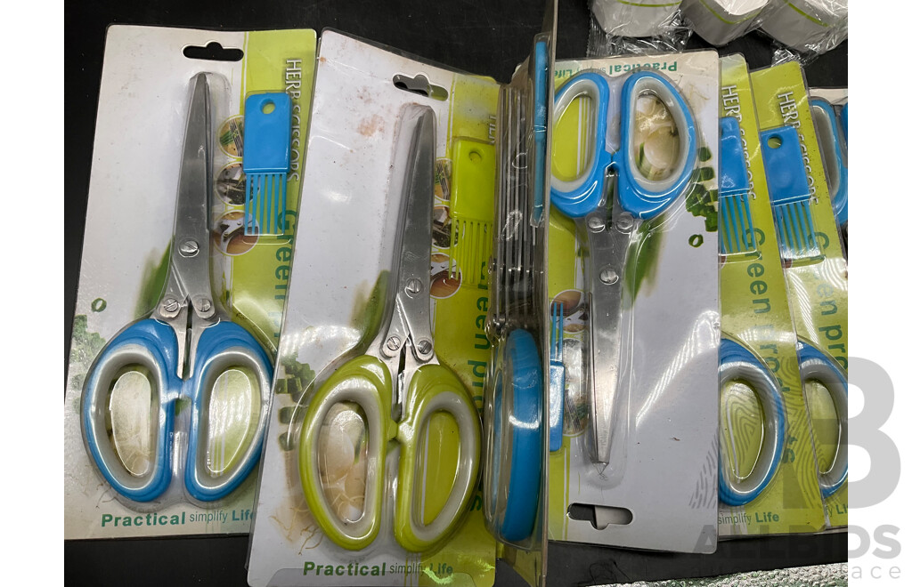 Manual Cigarette Rolling Machine (x40), Electric Cigarette Rolling Machine with EU Plug and AU Adapter (x5), Herb Scissors (x9) - Assorted Colors - Lot of 54