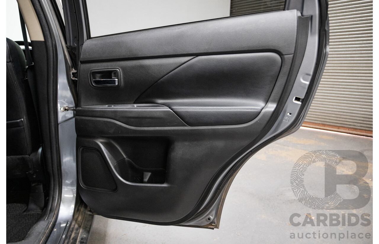 08/2017 Mitsubishi Outlander EXCEED (AWD) ZK MY18 4D Wagon Titanium Grey Turbo Diesel 2.3L - 7 seats