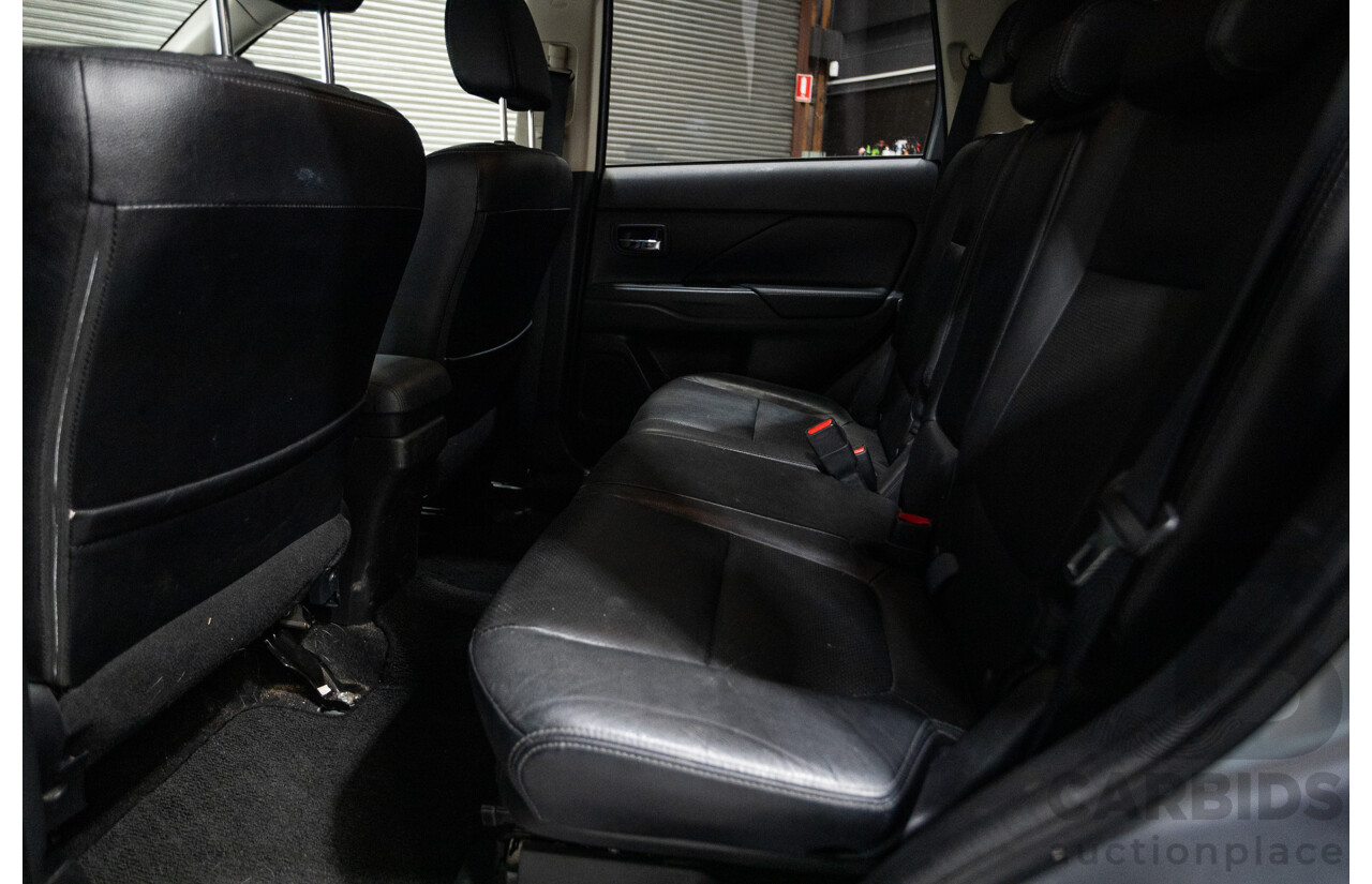 08/2017 Mitsubishi Outlander EXCEED (AWD) ZK MY18 4D Wagon Titanium Grey Turbo Diesel 2.3L - 7 seats