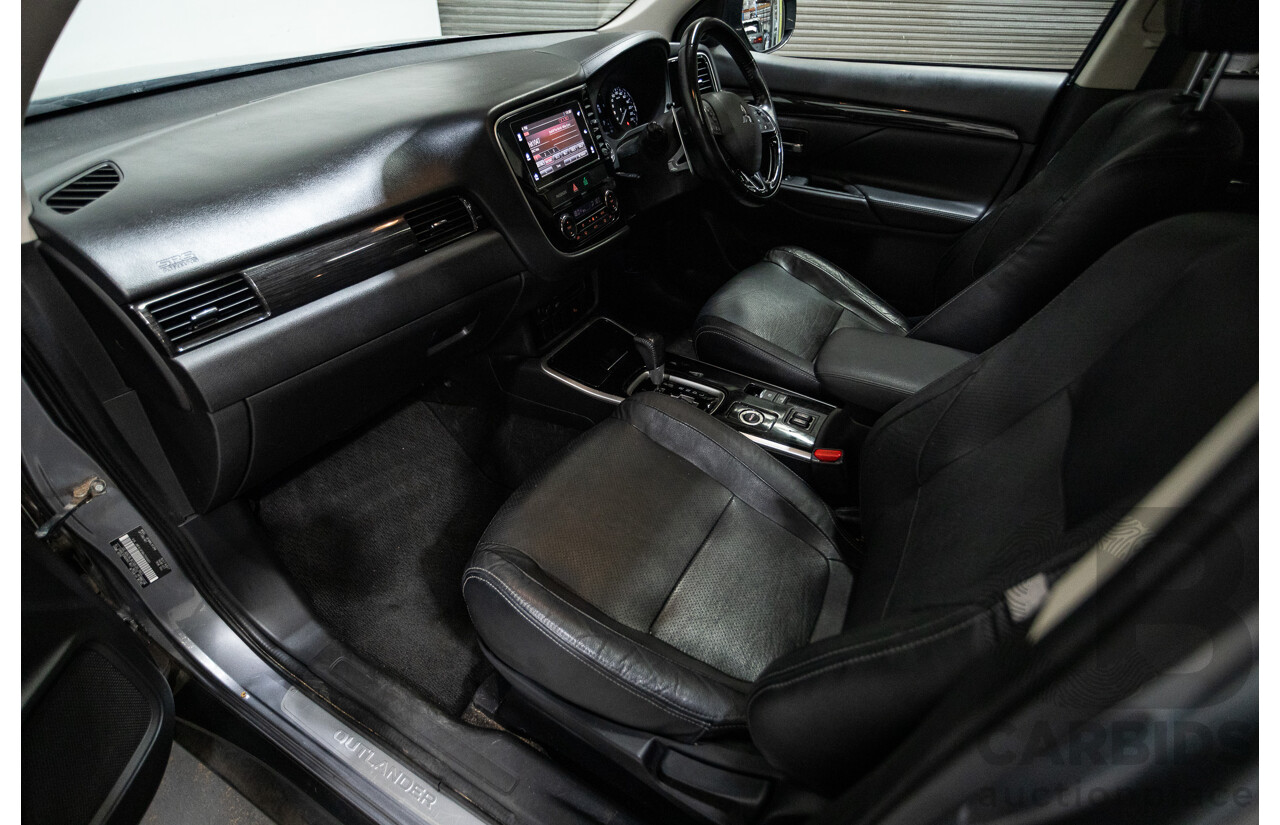 08/2017 Mitsubishi Outlander EXCEED (AWD) ZK MY18 4D Wagon Titanium Grey Turbo Diesel 2.3L - 7 seats