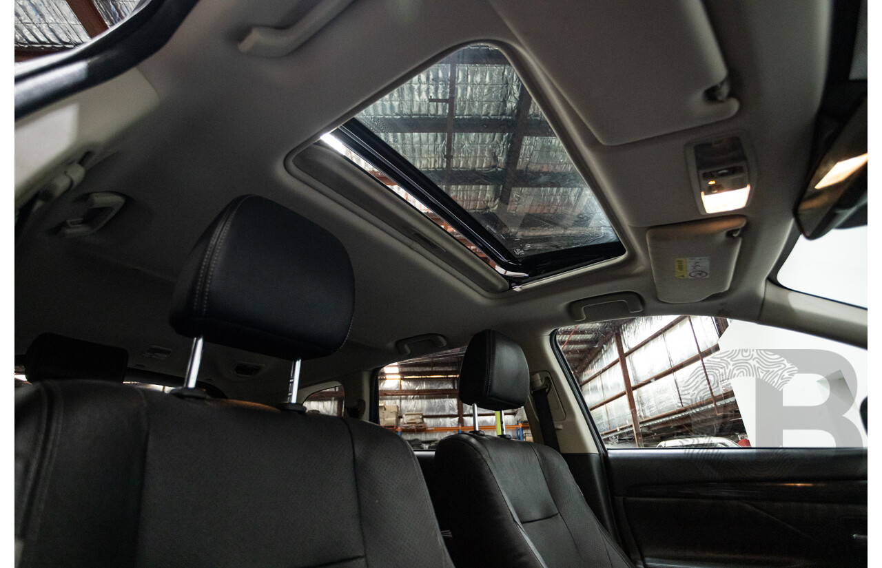 08/2017 Mitsubishi Outlander EXCEED (AWD) ZK MY18 4D Wagon Titanium Grey Turbo Diesel 2.3L - 7 seats