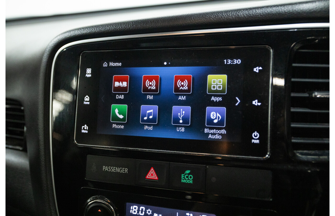 08/2017 Mitsubishi Outlander EXCEED (AWD) ZK MY18 4D Wagon Titanium Grey Turbo Diesel 2.3L - 7 seats