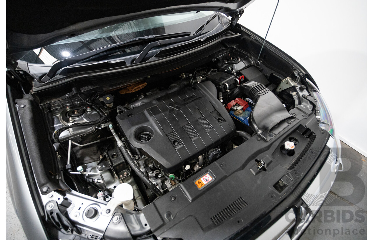 08/2017 Mitsubishi Outlander EXCEED (AWD) ZK MY18 4D Wagon Titanium Grey Turbo Diesel 2.3L - 7 seats