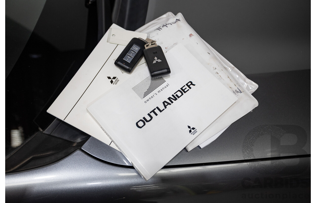 08/2017 Mitsubishi Outlander EXCEED (AWD) ZK MY18 4D Wagon Titanium Grey Turbo Diesel 2.3L - 7 seats