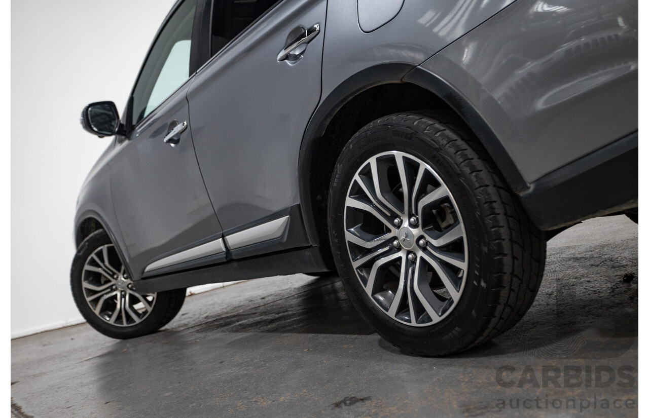 08/2017 Mitsubishi Outlander EXCEED (AWD) ZK MY18 4D Wagon Titanium Grey Turbo Diesel 2.3L - 7 seats