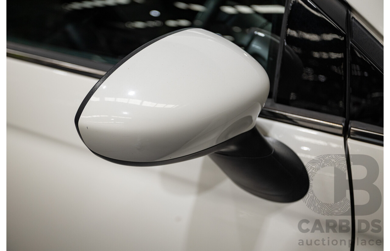 3/2013 Fiat 500 TWIN AIR Lounge  2d Convertible White 0.9L