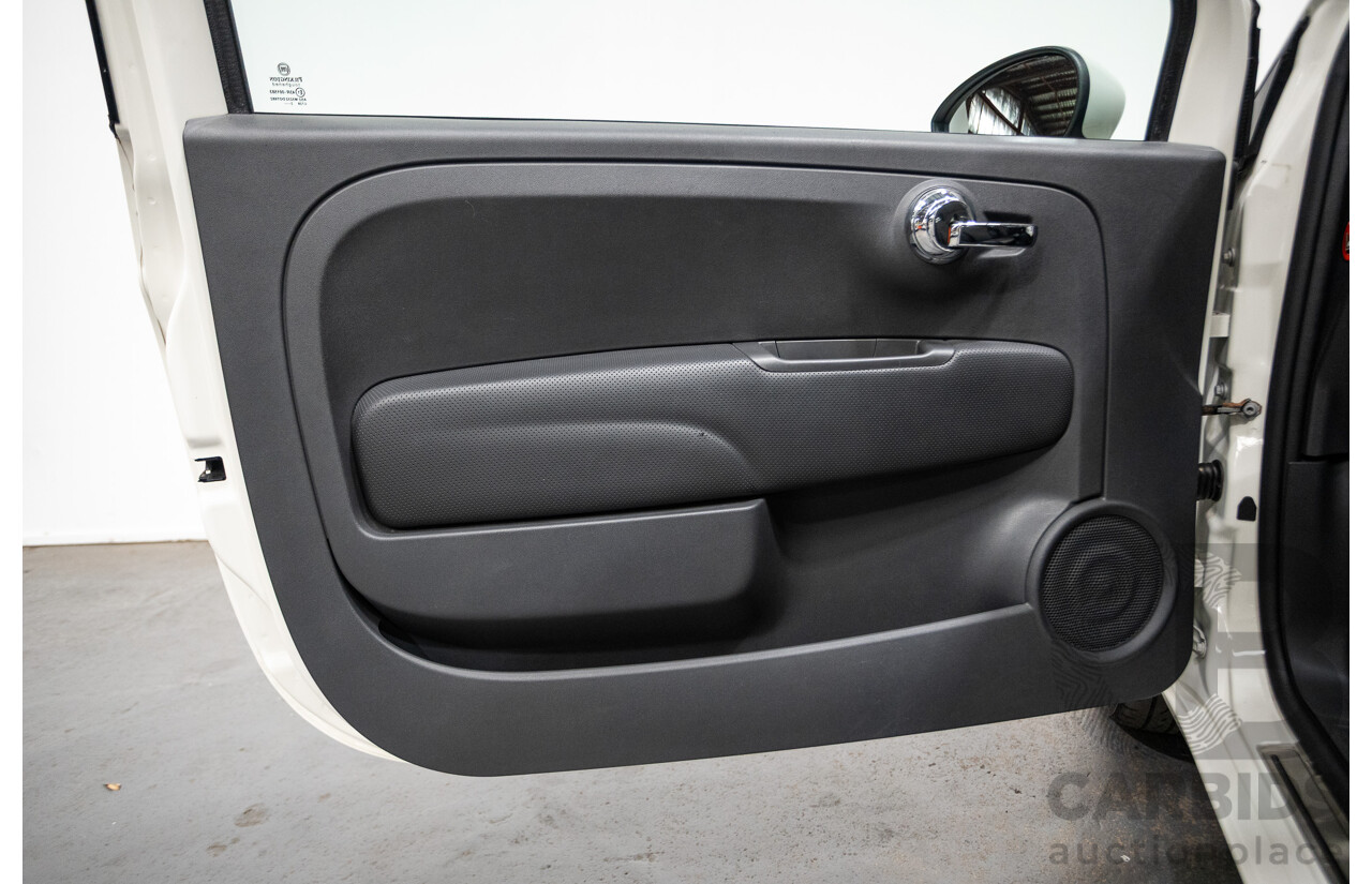 3/2013 Fiat 500 TWIN AIR Lounge  2d Convertible White 0.9L