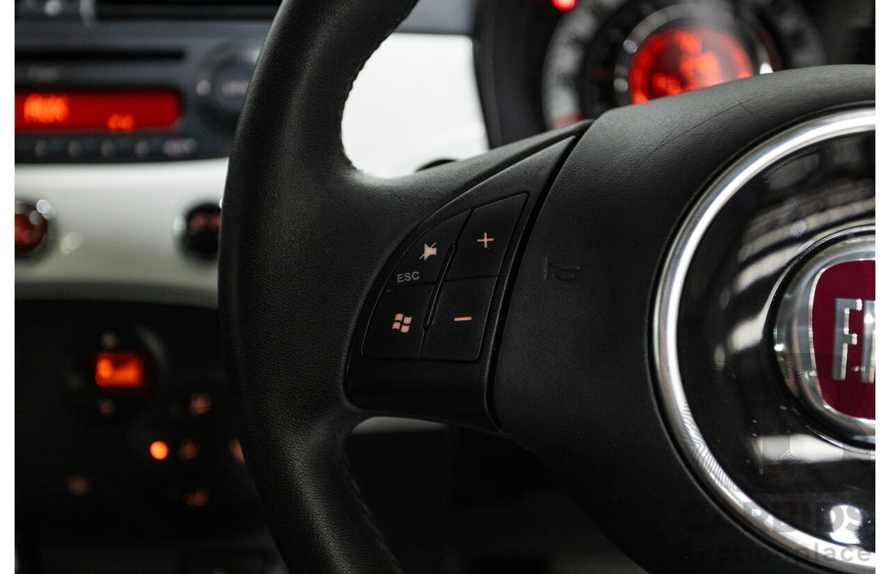 3/2013 Fiat 500 TWIN AIR Lounge  2d Convertible White 0.9L