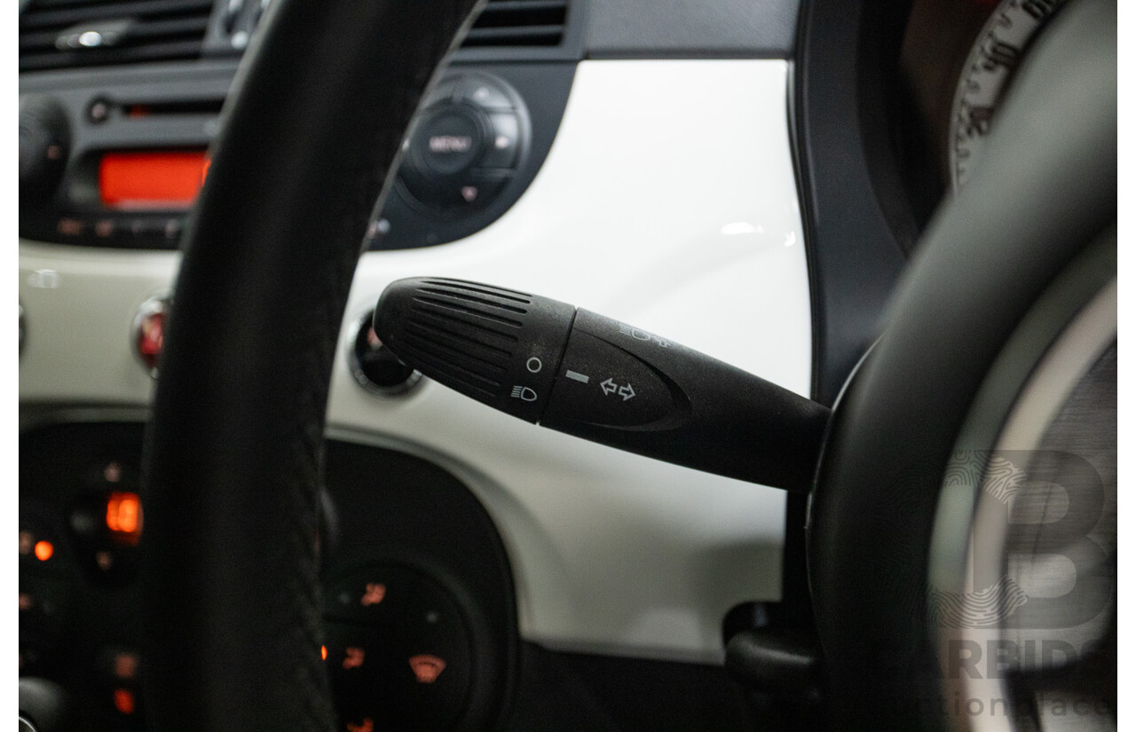 3/2013 Fiat 500 TWIN AIR Lounge  2d Convertible White 0.9L