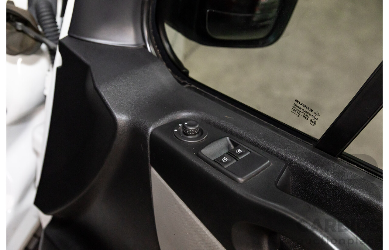 07/2019 Renault Trafic LWB (85kW FWD) X82 4D Van Glacier White Turbo Diesel 1.6L