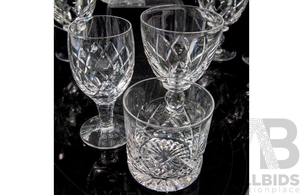 Vintage Tudor Crystal Decanter with Stopper, 14 Various Stuart Crystal Glasses Along with Another Decanter with Stopper and Metal Label