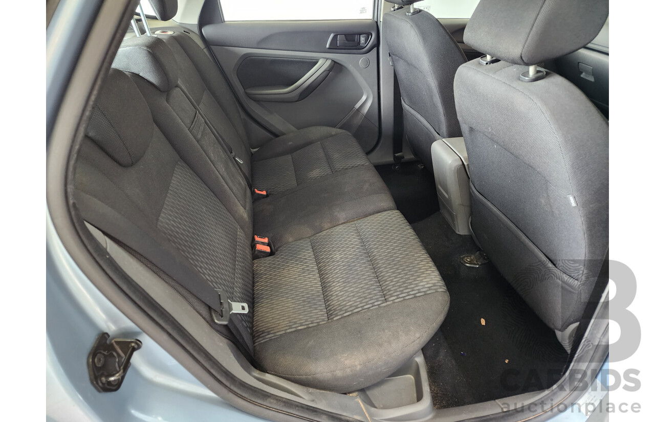 9/2010 Ford Focus LX LV 5d Hatchback Blue 2.0L
