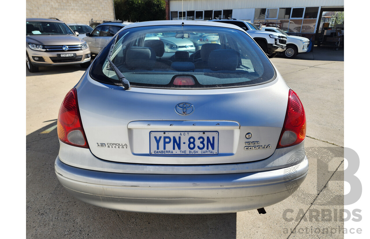 3/2000 Toyota Corolla Ascent SECA AE112R 5d Liftback Silver 1.8L